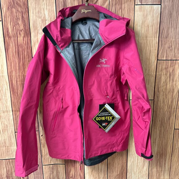 Arcteryx Beta Series Beta LT Hooded Hardshell Jacket, Size M - Picture 2 of 6